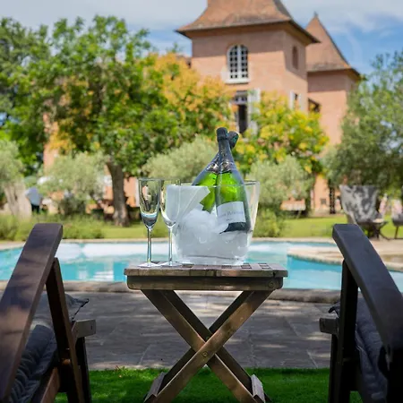 Castel Bois Marie, Vendégház