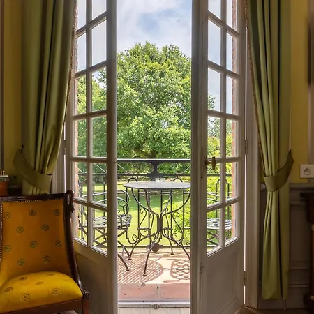 Castel Bois Marie, בית הארחה 5*