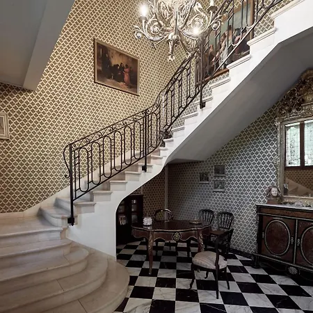 Castel Bois Marie, בית הארחה 5*